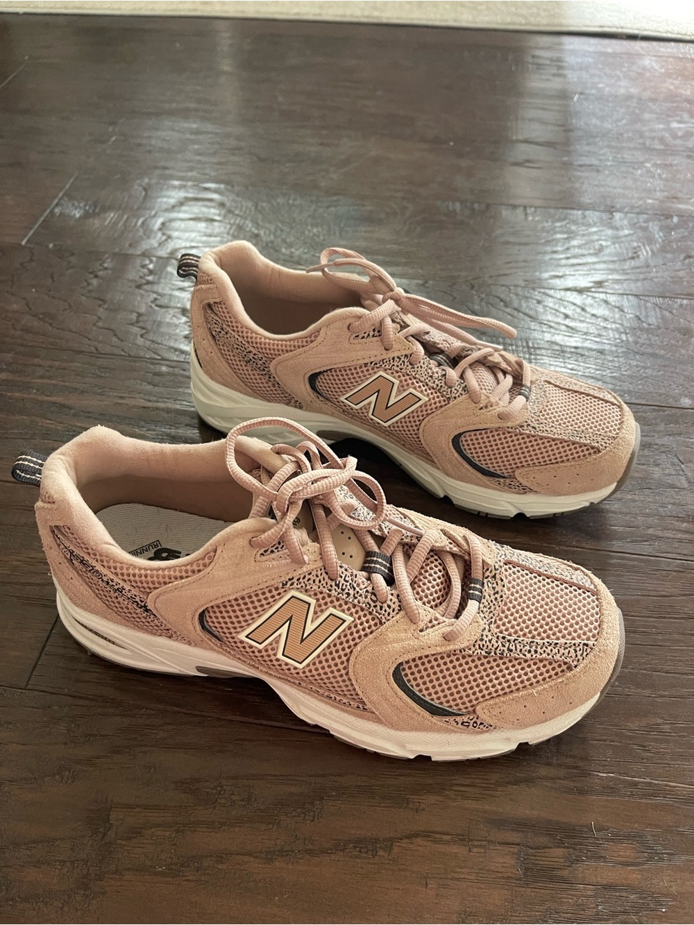 New Balance Women’s size 9.5 tan Sneakers